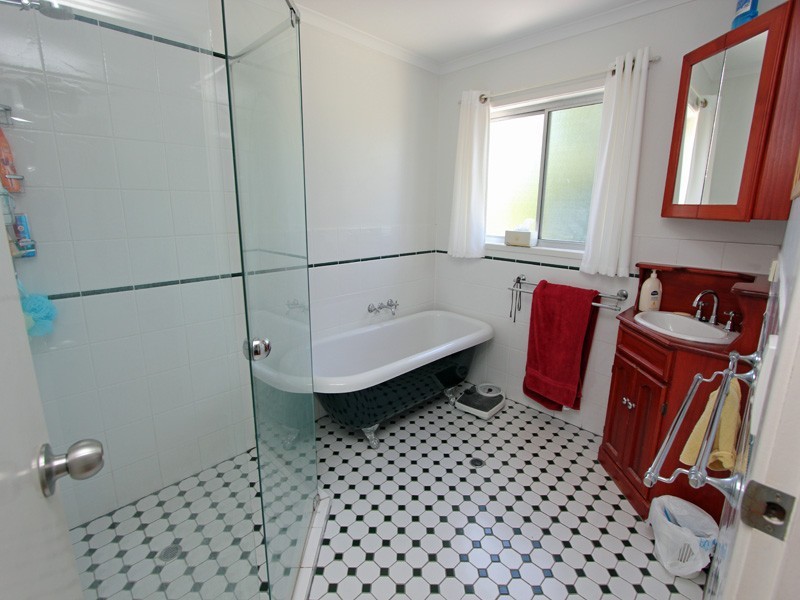 27 Aldersgate Street, Oxley QLD 4075