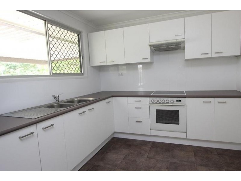 48 Avalon St, Oxley QLD 4075