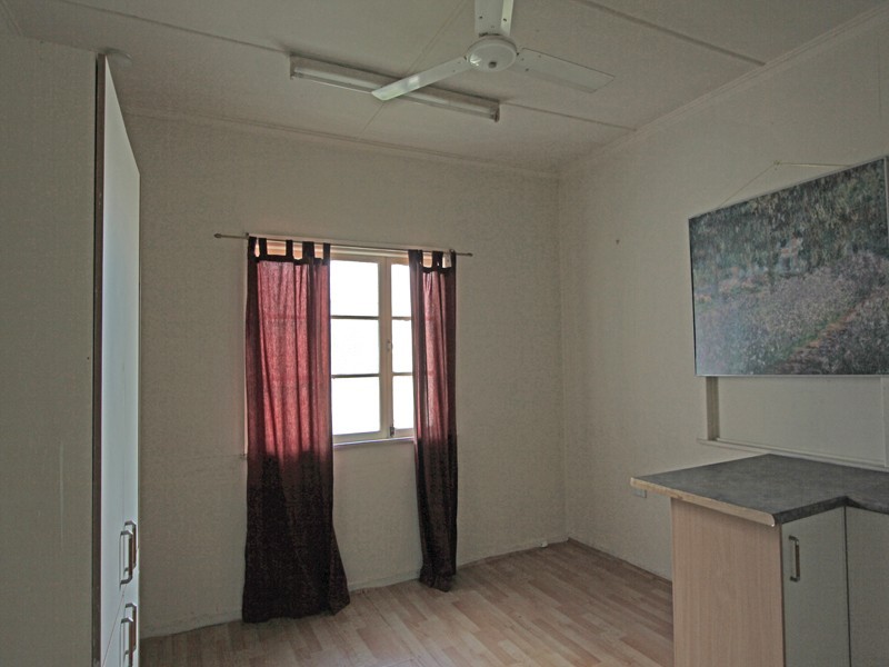 132 Jutland St, Oxley QLD 4075