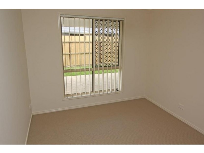 7 Knightsbridge Street, Oxley QLD 4075