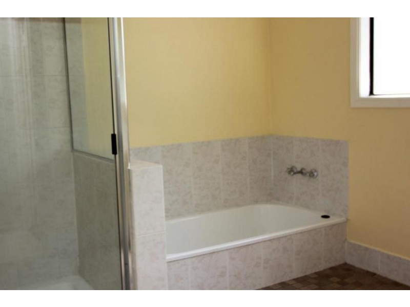 120 Fort Rd, Oxley QLD 4075