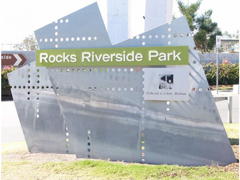 94 Gordon Circuit, Seventeen Mile Rocks QLD 4073