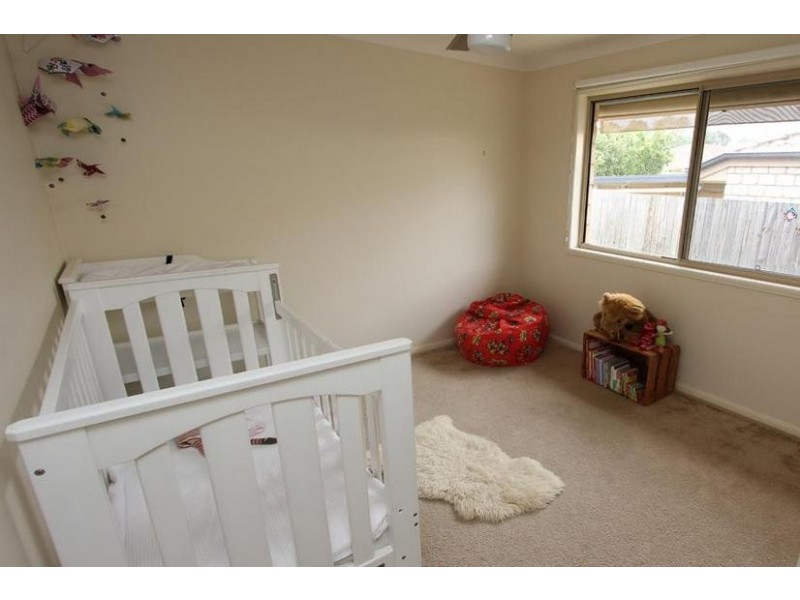 2 Rhonda Place, Oxley QLD 4075