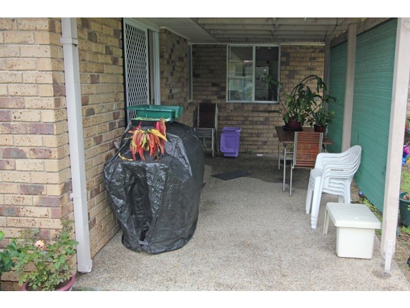 8 Norfolk Pl, Seventeen Mile Rocks QLD 4073