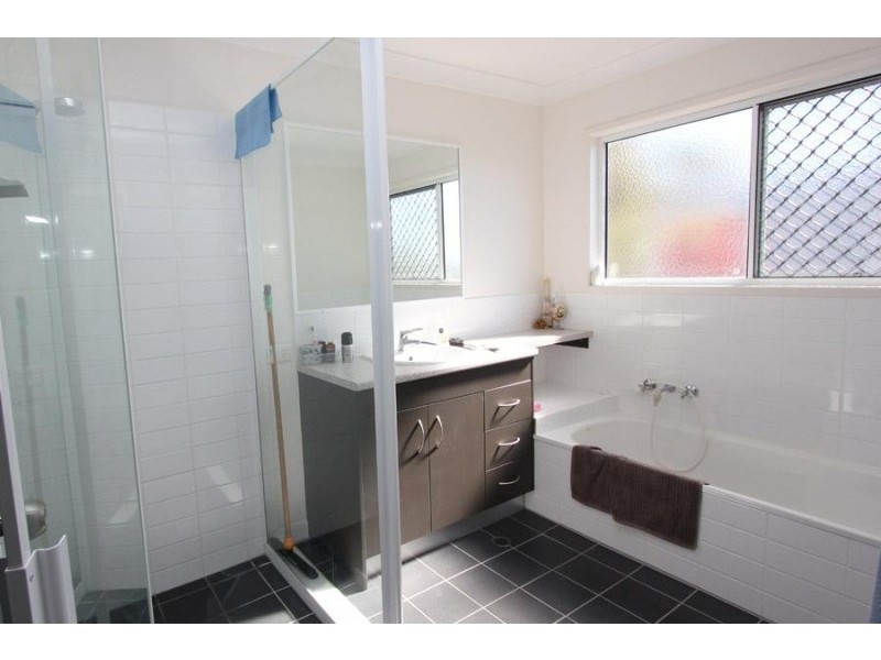 112 Scotts Rd, Darra QLD 4076