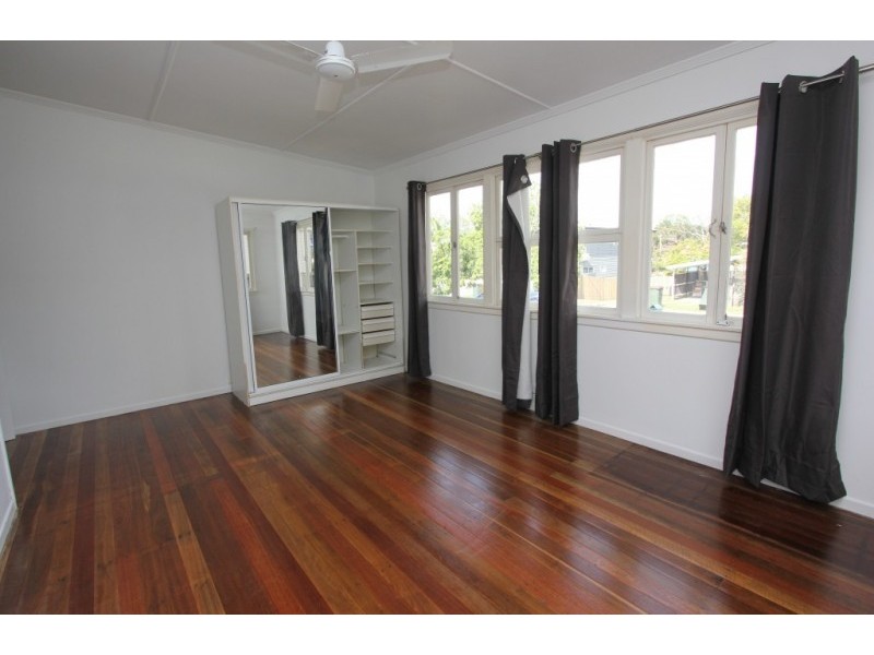 6 Calston St, Oxley QLD 4075