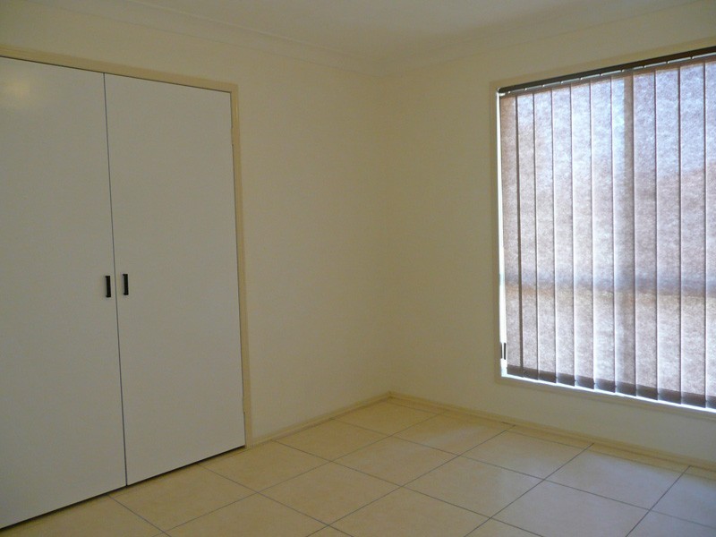 12 Alexander Rd, Oxley QLD 4075