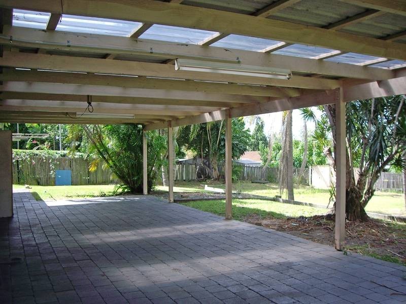 16 Durundur Crt, Durack QLD 4077