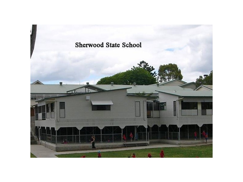 81 Borden St, Sherwood QLD 4075