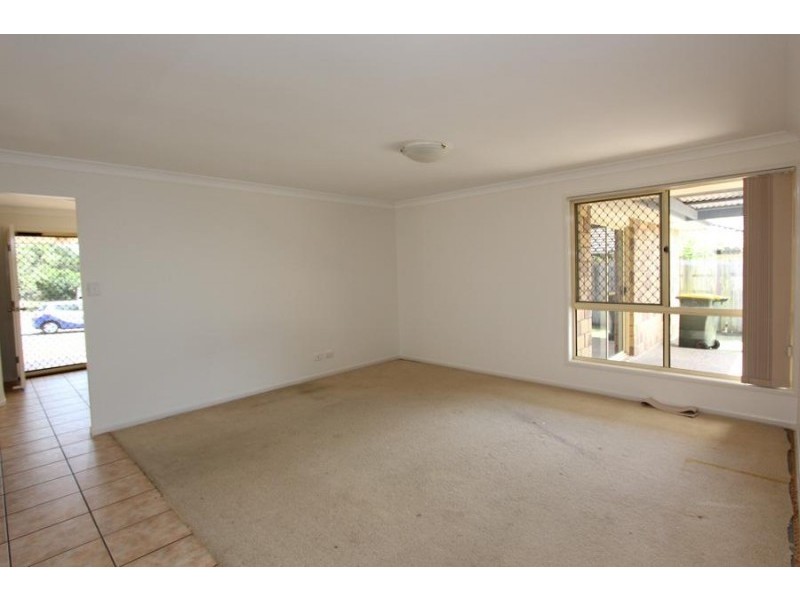 17 Gleneagles Cres, Oxley QLD 4075