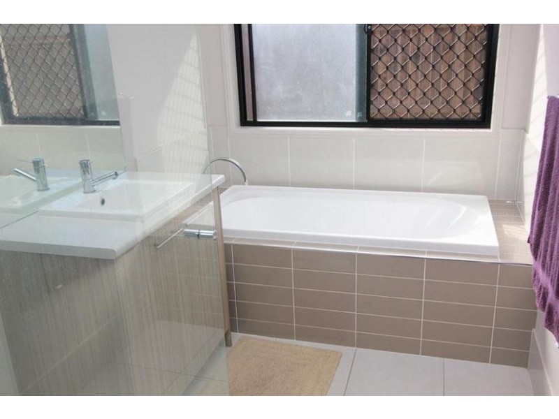 15 Linacre St, Durack QLD 4077