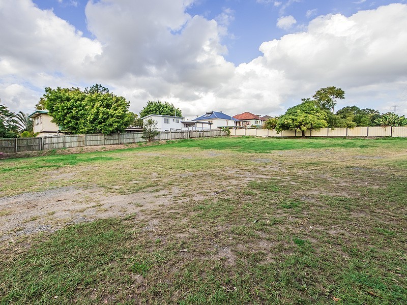 104-106 Warrender Street, Darra QLD 4076