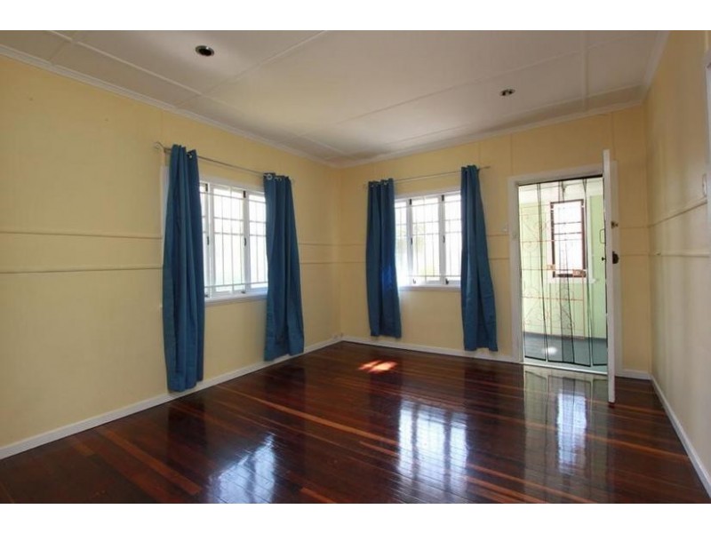 7 Lynne Grove Ave, Corinda QLD 4075