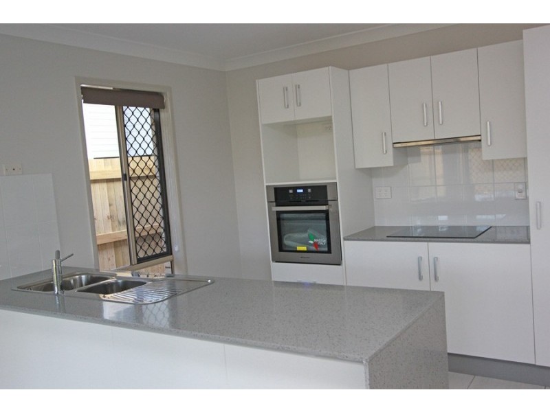 19a Jutland St, Oxley QLD 4075