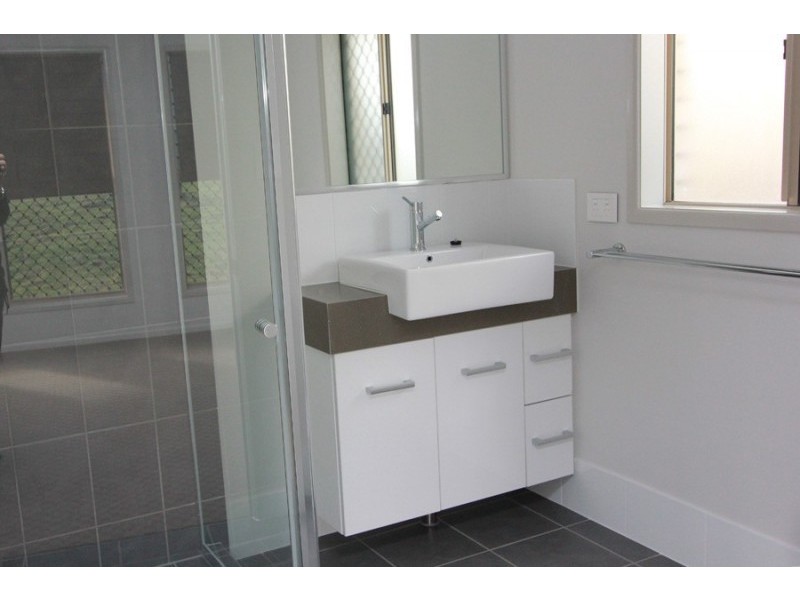 19a Jutland St, Oxley QLD 4075