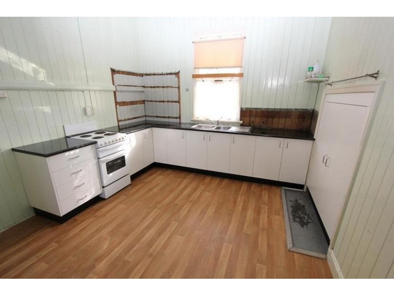 10 Winslow St, Darra QLD 4076