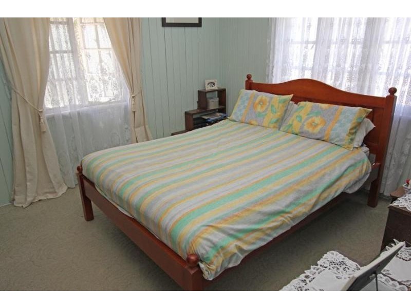 51 Price Street, Oxley QLD 4075