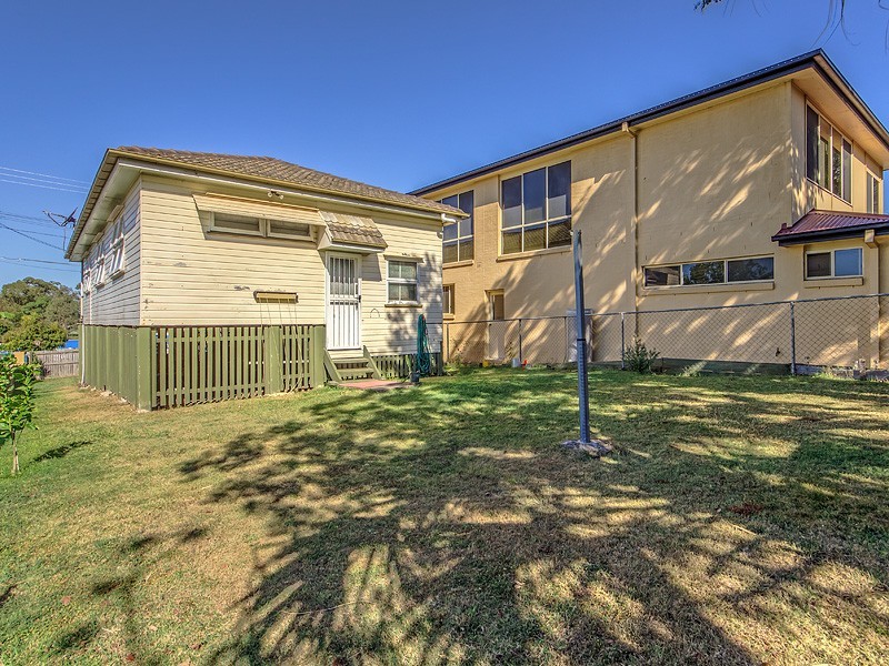 817 Oxley Road, Corinda QLD 4075