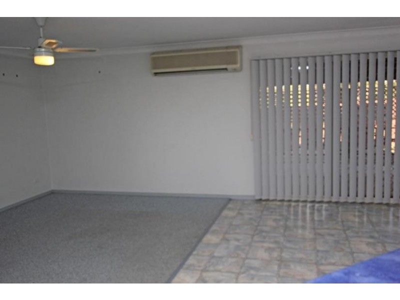 5 Whipbird St, Bellbird Park QLD 4300