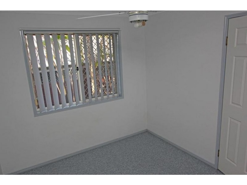 5 Whipbird St, Bellbird Park QLD 4300