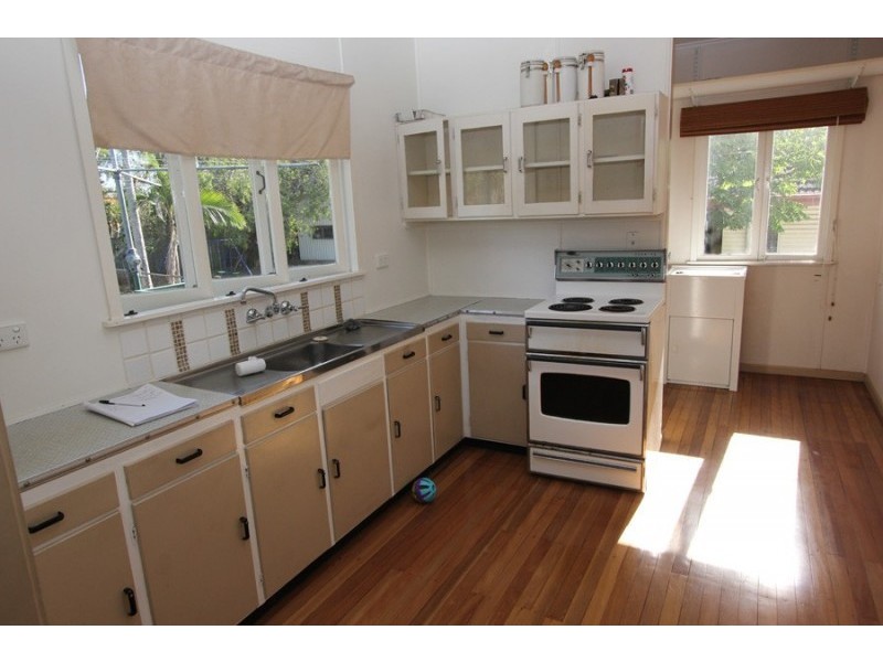 1017 Boundary Rd, Coopers Plains QLD 4108