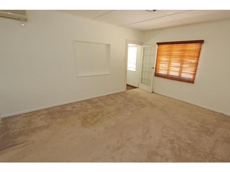 38 Strathaird Street, Darra QLD 4076