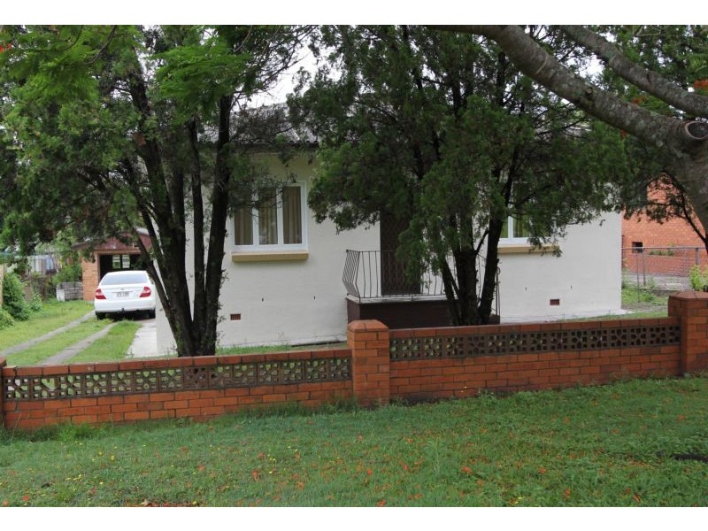 24 Southern Cross Ave, Darra QLD 4076