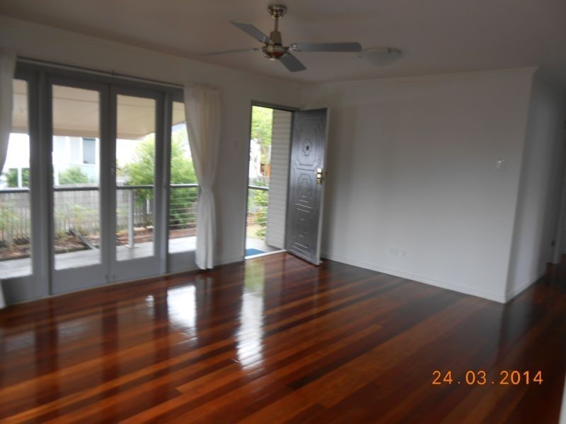 15 Lawson St, Oxley QLD 4075