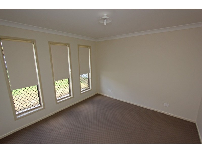 21 Jutland St, Oxley QLD 4075