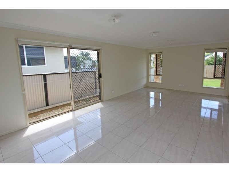 21 Jutland St, Oxley QLD 4075