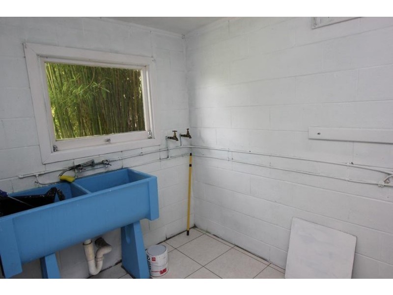 18 Alexander Rd, Oxley QLD 4075