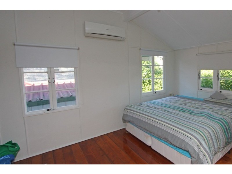 19 Jutland St, Oxley QLD 4075