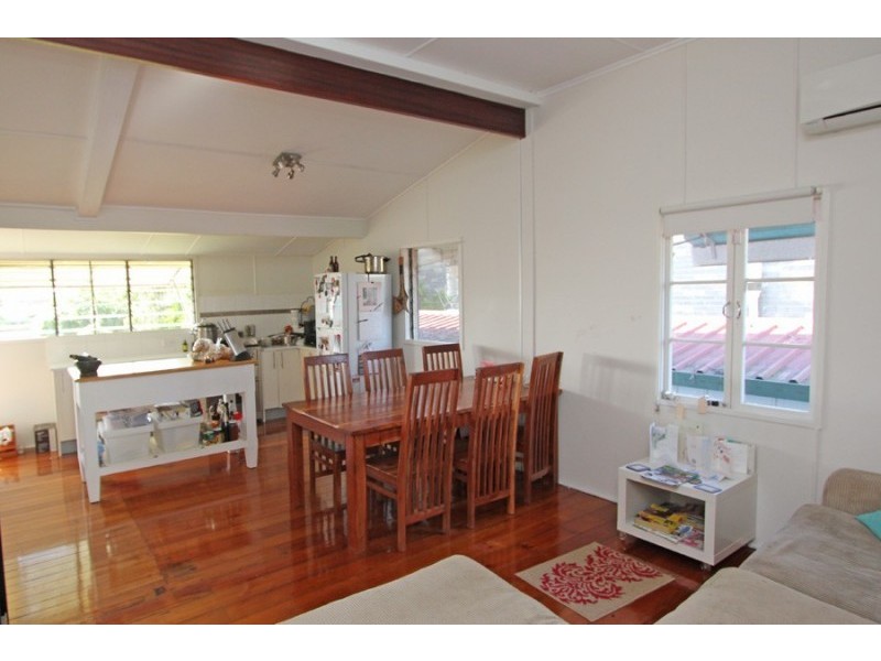 19 Jutland St, Oxley QLD 4075