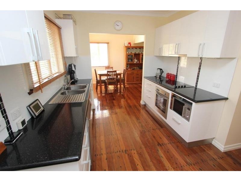2 Edna Street, Goodna QLD 4300