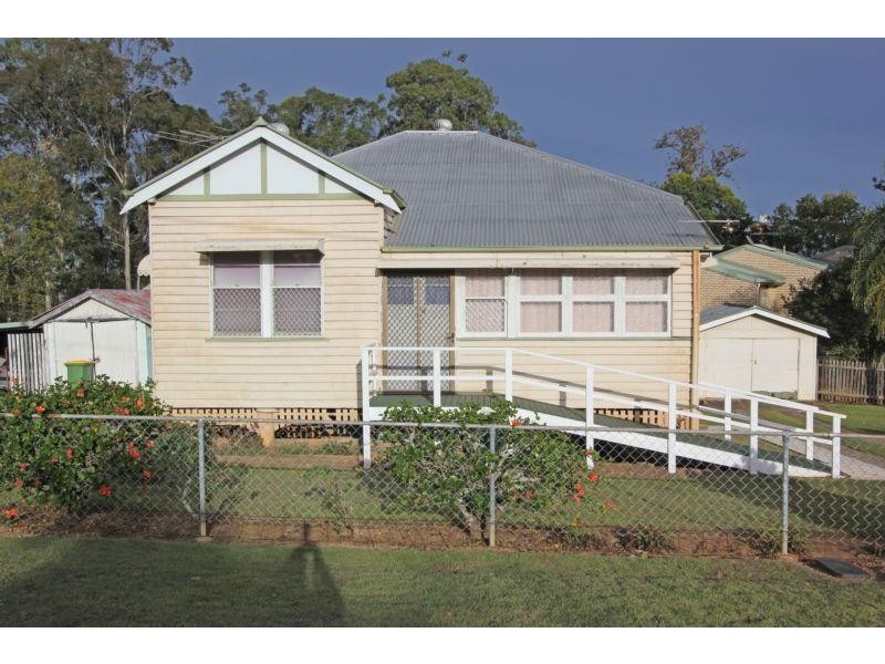 3 Lower McCormack St, Bundamba QLD 4304