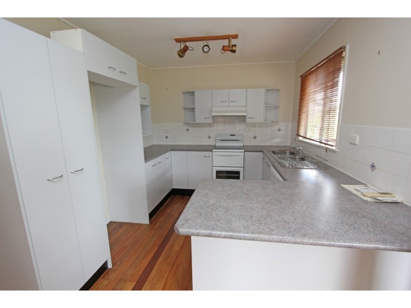 33 Stephenson St, Oxley QLD 4075