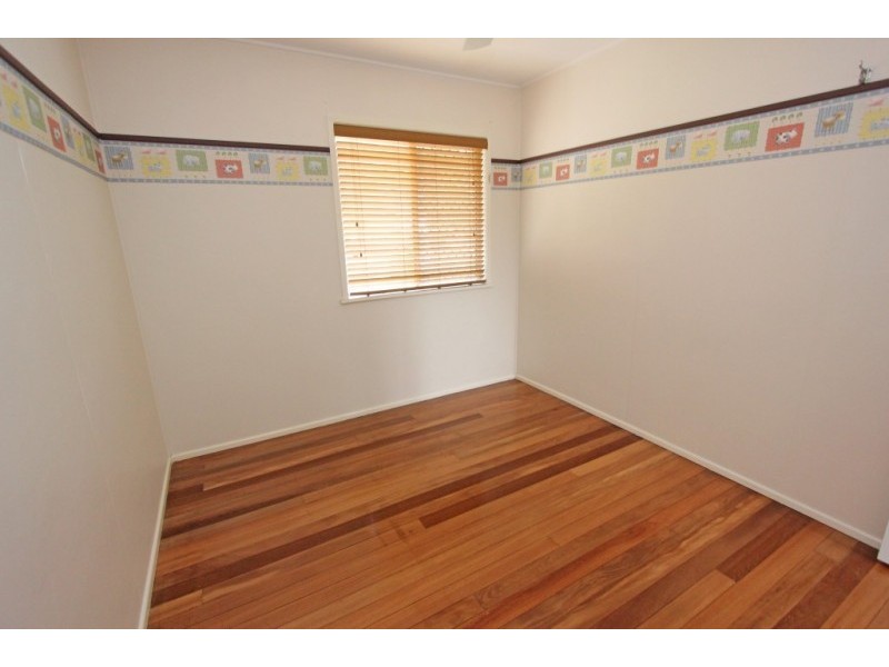 33 Stephenson St, Oxley QLD 4075