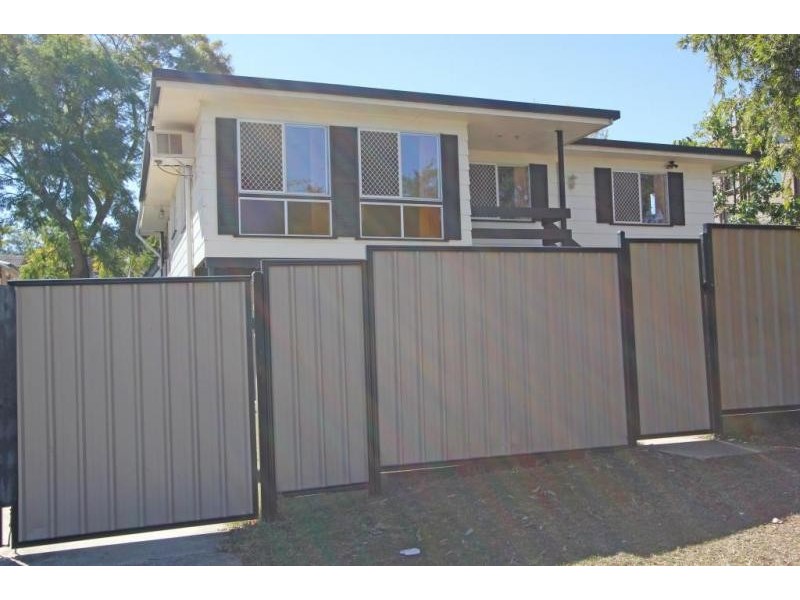 374 Cliveden Ave, Corinda QLD 4075