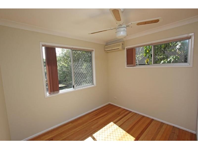 374 Cliveden Ave, Corinda QLD 4075