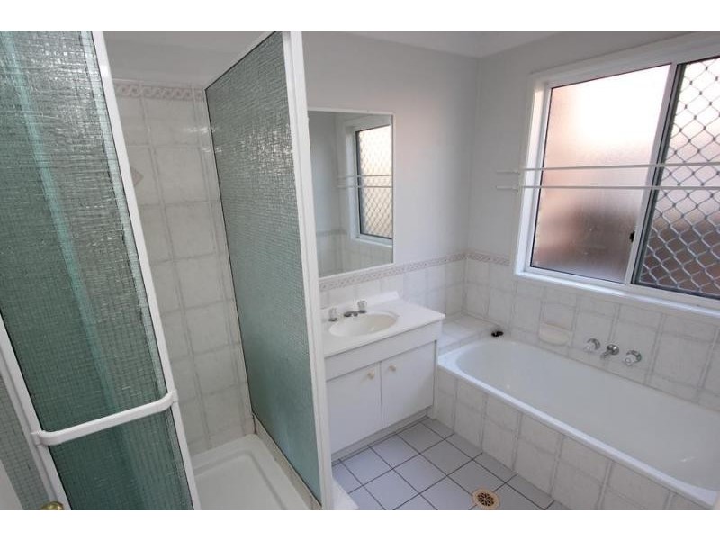 3 Karrabul Cres, Doolandella QLD 4077