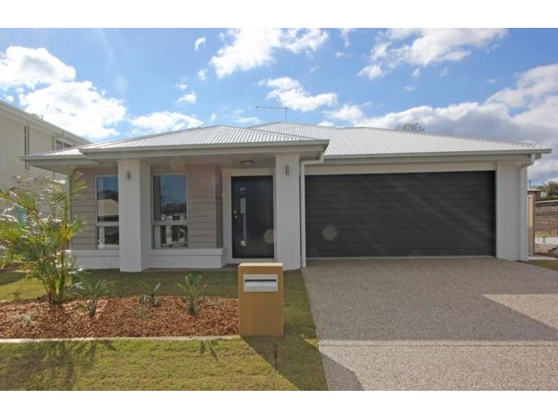 16 Woodgate St, Oxley QLD 4075