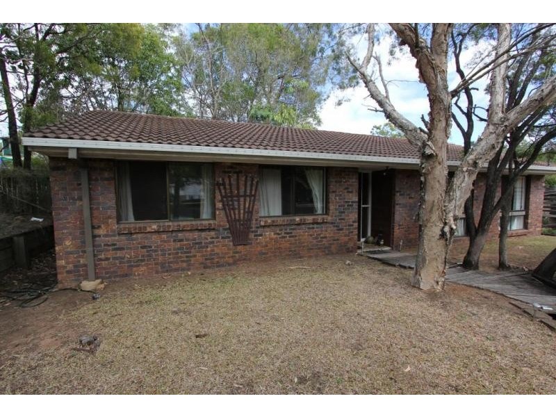 42 Venerable Street, Seventeen Mile Rocks QLD 4073