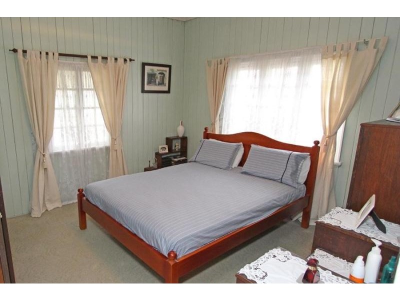 51 Price Street, Oxley QLD 4075