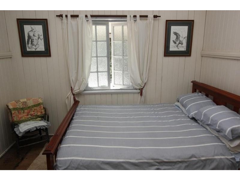 51 Price Street, Oxley QLD 4075