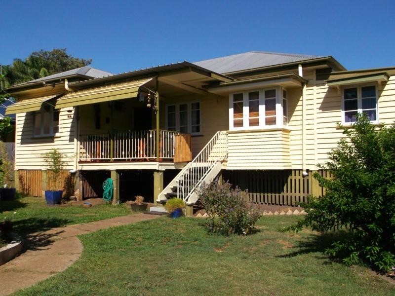 27 Primrose St, Sherwood QLD 4075