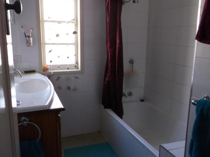 27 Primrose St, Sherwood QLD 4075