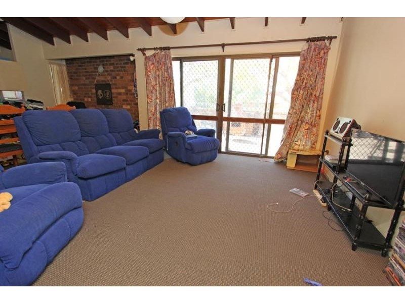 2 Firefly Street, Durack QLD 4077