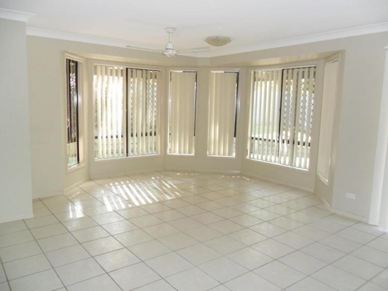 31 Florence St, Oxley QLD 4075