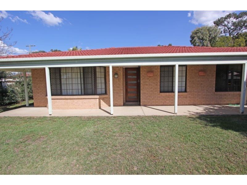 8 Paul Tully Avenue, Collingwood Park QLD 4301