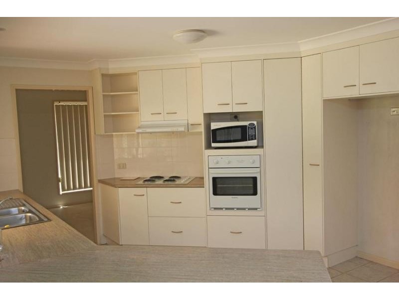 104 Mabel Street, Oxley QLD 4075